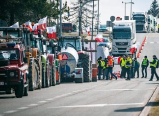 Prosvjed poljskih poljoprivrednika dovodi u pitanje prijevoz između Poljske i jugoistočne Europe